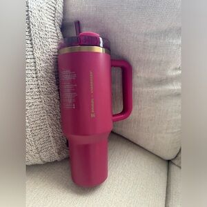 Stanley x Starbucks Limited Edition Winter Berry